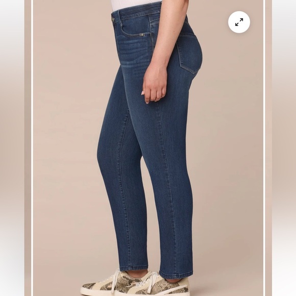 NWT Democracy Ab"solution® High Rise Straight Leg Plus Size Indigo Jeans - Picture 2 of 16